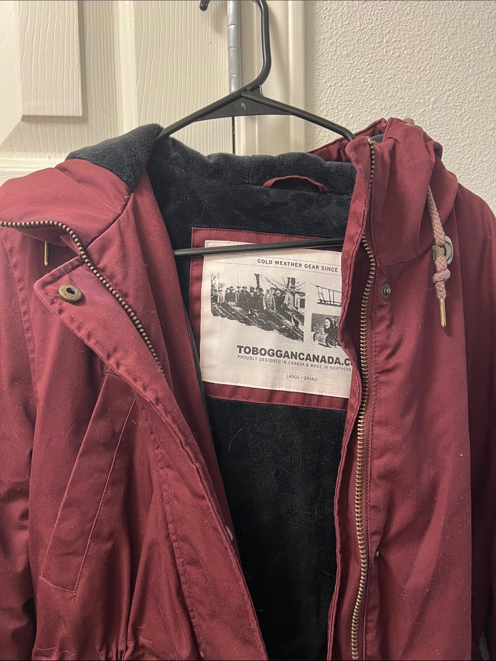 Women's Maroon Hooded Puffer Jacket